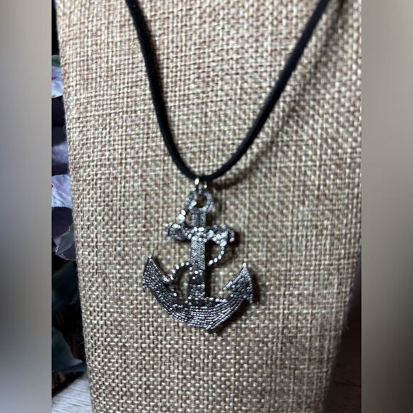 18” Anchor Pendant on Black Suede Necklace with Lobster Clasp & Extension - Picture 4 of 6